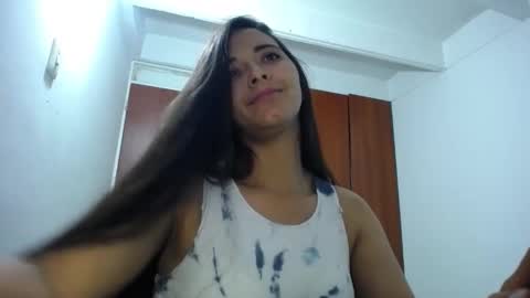 Ilauren online show from January 2026 01:04:02 PM