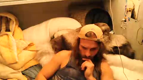 wilclyde1996 online show from July 2026 10:38:01 PM