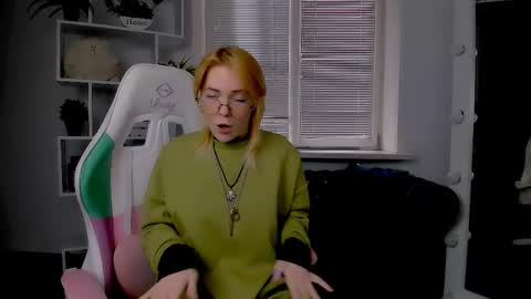 wild_berry_soul online show from October 2025 06:03:02 AM