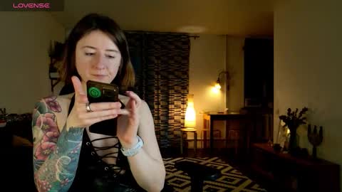 wild_peony online show from February 2026 06:28:02 PM