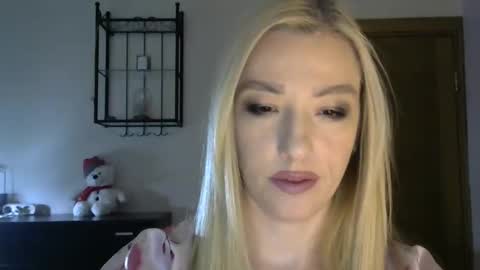 Alina online show from February 2025 08:18:02 AM