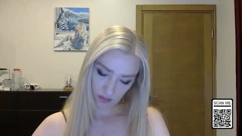 Alina online show from September 2025 12:49:02 PM