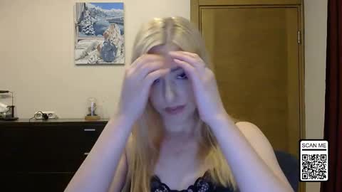 Alina online show from September 2025 12:54:01 PM