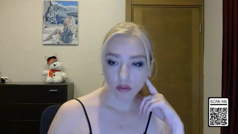 Alina online show from November 2025 03:08:02 PM