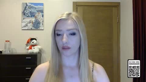 Alina online show from December 2025 03:30:02 PM