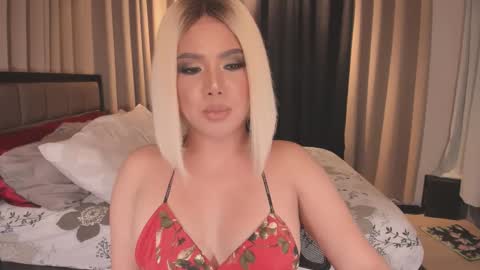 Snapshot of wildbelladonnats chatting on March 2025 12:45:01 PM BELLA online show from March 2025 12:45:01 PM