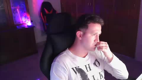 Snapshot of wilder6969 chatting on October 2025 09:59:01 PM Carlos online show from October 2025 09:59:01 PM