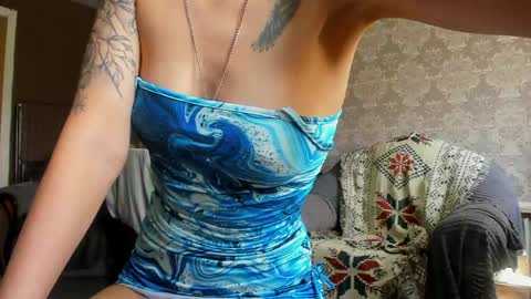 wildforestmuse  twitter online show from April 2026 07:58:02 AM