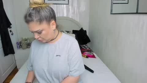 Miss Deea online show from May 2026 04:53:01 AM