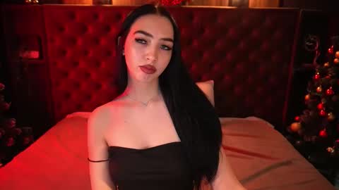 Alena online show from December 2025 06:44:01 AM