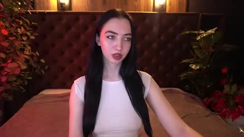 Alena online show from April 2026 06:49:01 AM