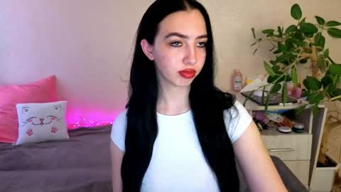 Alena online show from May 2026 05:02:02 AM