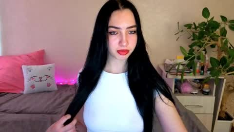 Alena online show from May 2026 04:10:01 AM