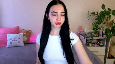 Alena online show from June 2026 06:52:02 AM