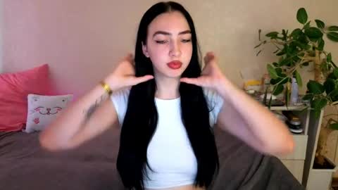 Alena online show from June 2026 04:05:01 AM