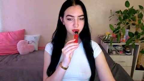 Alena online show from June 2026 04:11:01 AM