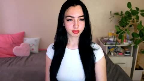 Alena online show from June 2026 04:06:02 AM
