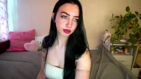 Alena online show from July 2026 04:40:01 AM