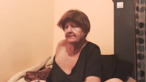 WildRedCat online show from May 2026 10:18:01 PM
