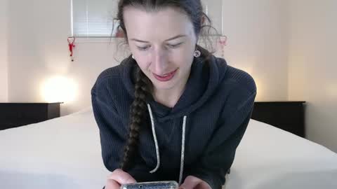 WildRose L - check my Pinned tweet if you dont see me online within 5 minutes after Ive sent email notifications online show from February 2025 12:09:01 AM