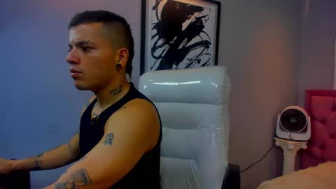 Snapshot of wildthor26 chatting on September 2025 04:03:02 AM wild online show from September 2025 04:03:02 AM