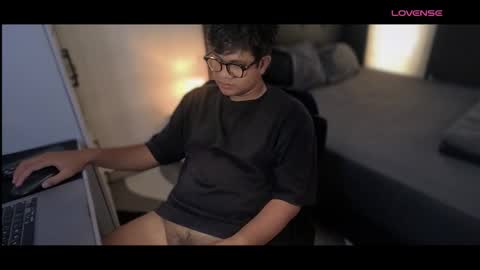 Snapshot of wildynight chatting on September 2025 04:33:02 AM Wildy online show from September 2025 04:33:02 AM