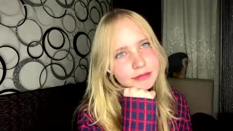 Anny online show from June 2026 12:18:02 PM