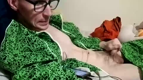 willbarringer12 online show from April 2026 08:57:02 PM