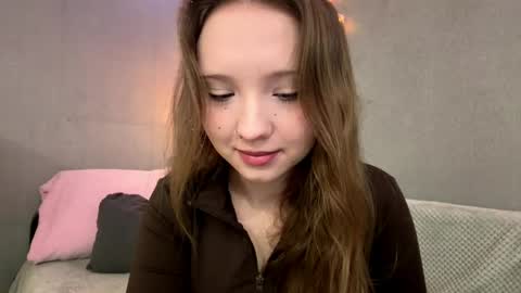 Olivia online show from May 2026 03:18:01 PM