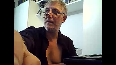 Willfire71 online show from December 2024 01:34:02 PM