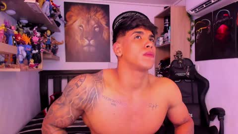 Snapshot of william_dracko9 chatting on December 2024 07:16:01 AM Dracko online show from December 2024 07:16:01 AM