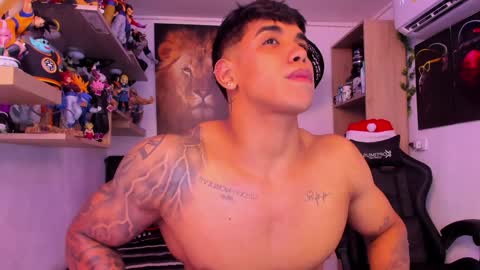 Snapshot of william_dracko9 chatting on December 2024 06:55:02 AM Dracko online show from December 2024 06:55:02 AM