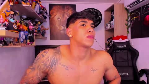 Snapshot of william_dracko9 chatting on December 2024 08:48:01 AM Dracko online show from December 2024 08:48:01 AM