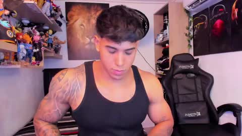 Snapshot of william_dracko9 chatting on February 2025 02:19:02 AM Dracko online show from February 2025 02:19:02 AM