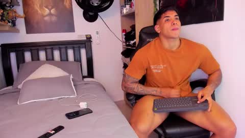 Snapshot of william_dracko9 chatting on October 2025 08:31:01 PM Dracko online show from October 2025 08:31:01 PM