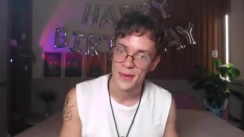 Snapshot of william_henry_a chatting on May 2026 02:22:01 PM William online show from May 2026 02:22:01 PM