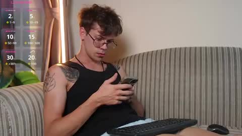 Snapshot of william_henry_a chatting on June 2026 09:41:01 PM William online show from June 2026 09:41:01 PM