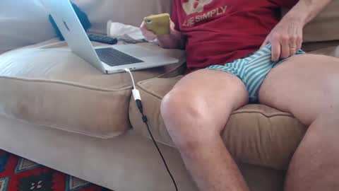 Snapshot of williamandmary chatting on October 2025 02:15:01 PM williamandmary online show from October 2025 02:15:01 PM