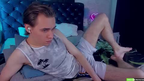 William online show from November 2025 04:25:02 AM