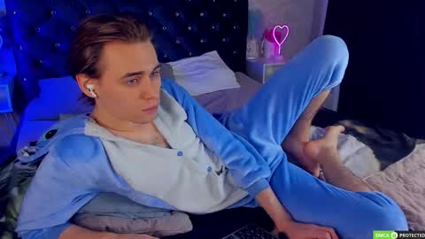 William online show from December 2025 03:55:01 AM