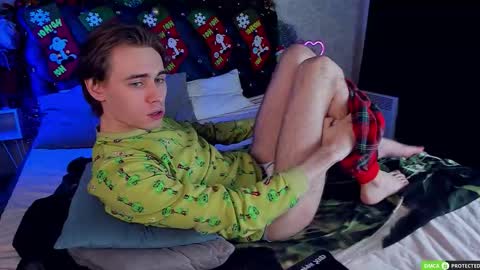 William online show from December 2025 03:45:02 AM