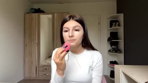 Mari online show from June 2026 09:34:01 AM