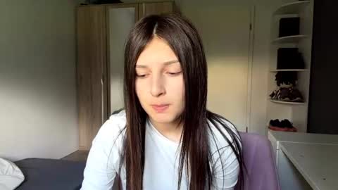 Mari online show from June 2026 07:06:01 AM