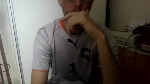 Snapshot of willyturin chatting on December 2024 02:11:02 PM willyturin online show from December 2024 02:11:02 PM