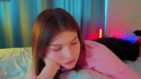 Vicki3 online show from February 2026 07:21:02 AM