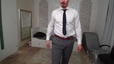 Snapshot of wilsonjules chatting on December 2024 05:32:01 PM WilsonJules online show from December 2024 05:32:01 PM