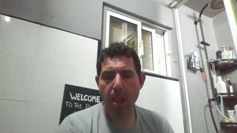 Snapshot of windowpane5 chatting on February 2025 10:25:02 PM windowpane online show from February 2025 10:25:02 PM