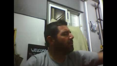 Snapshot of windowpane5 chatting on December 2025 08:06:02 PM windowpane online show from December 2025 08:06:02 PM