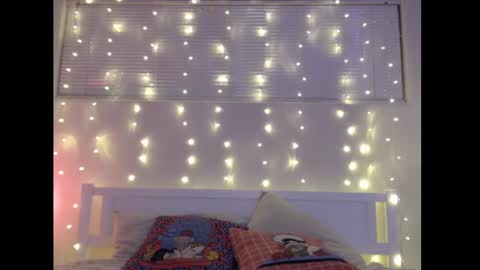 Eevie online show from February 2025 04:53:01 AM