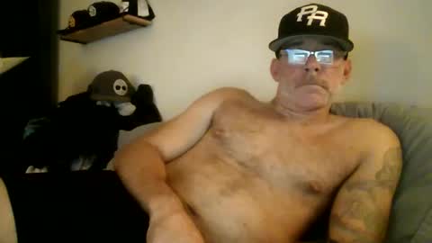 wingnutt765733 online show from October 2025 06:05:01 AM